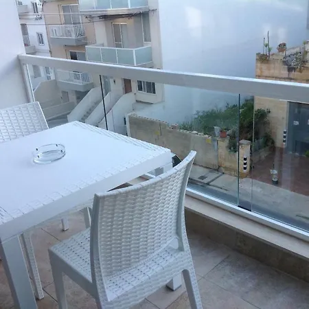 דירה New 2 Bedroom Apt 3 Mins To Seafront, Free Wifi
